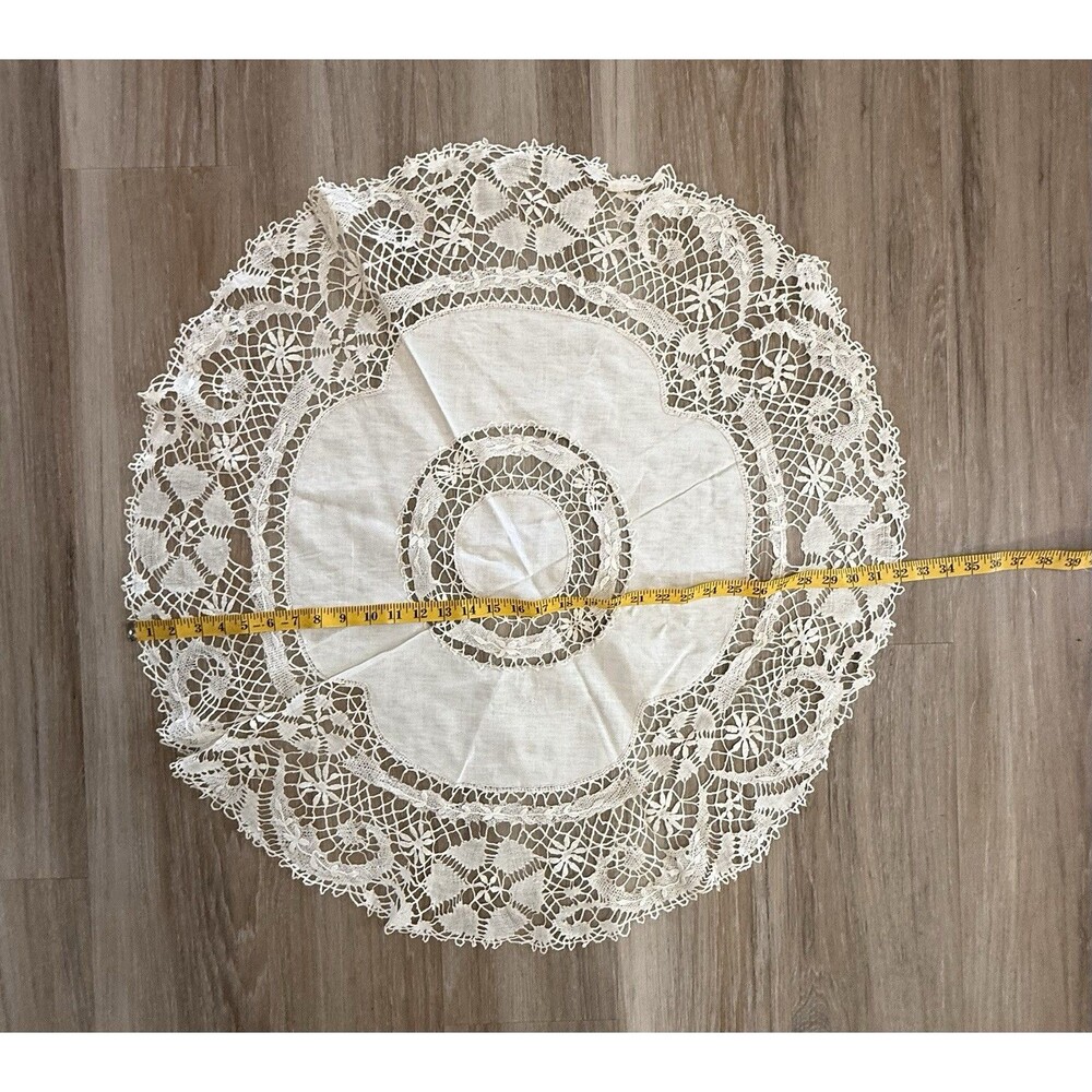 Italian Burano needle lace round 32” detailed doily (#2) - Picture 9 of 11